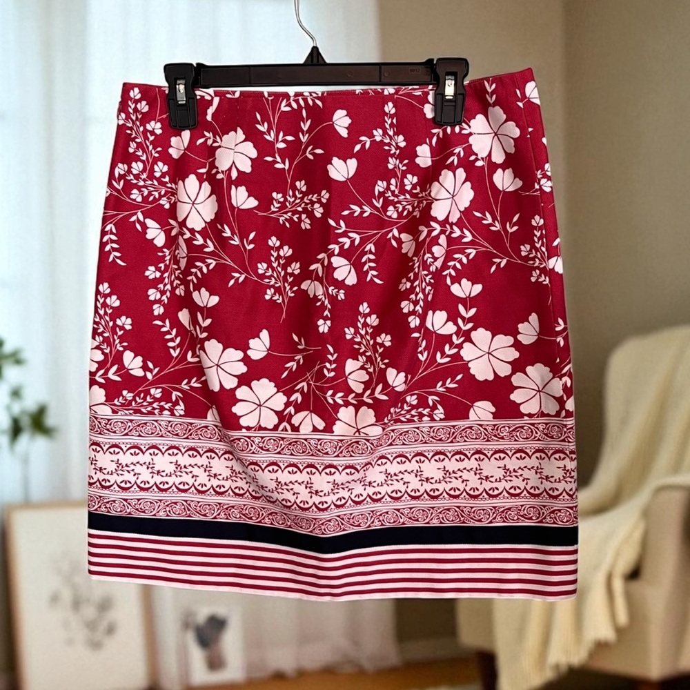 LOFT Ann Taylor Floral Border Print Skirt | Size 8